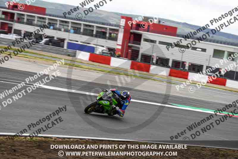 cadwell no limits trackday;cadwell park;cadwell park photographs;cadwell trackday photographs;enduro digital images;event digital images;eventdigitalimages;navarra;no limits trackdays;peter wileman photography;racing digital images;trackday digital images;trackday photos